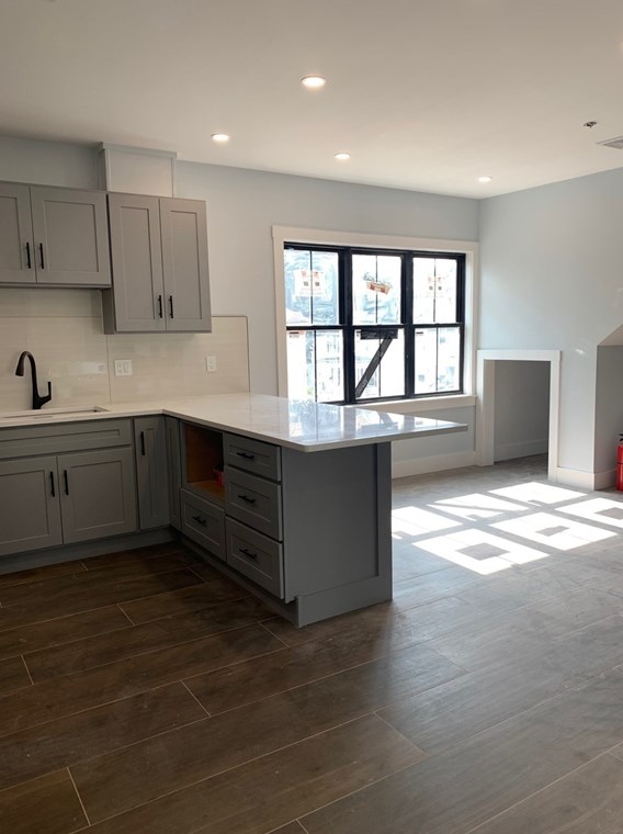 518 Park St #2, Boston, MA 02124