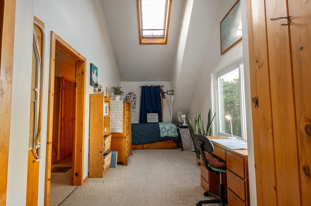 473 Lk Ave, Worcester MA 01604-1367 exterior