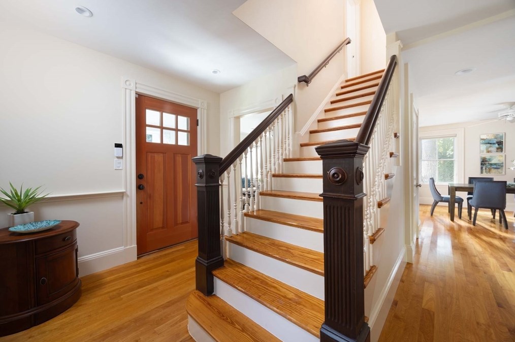 18 Mountfort Rd, Newton, MA 02461