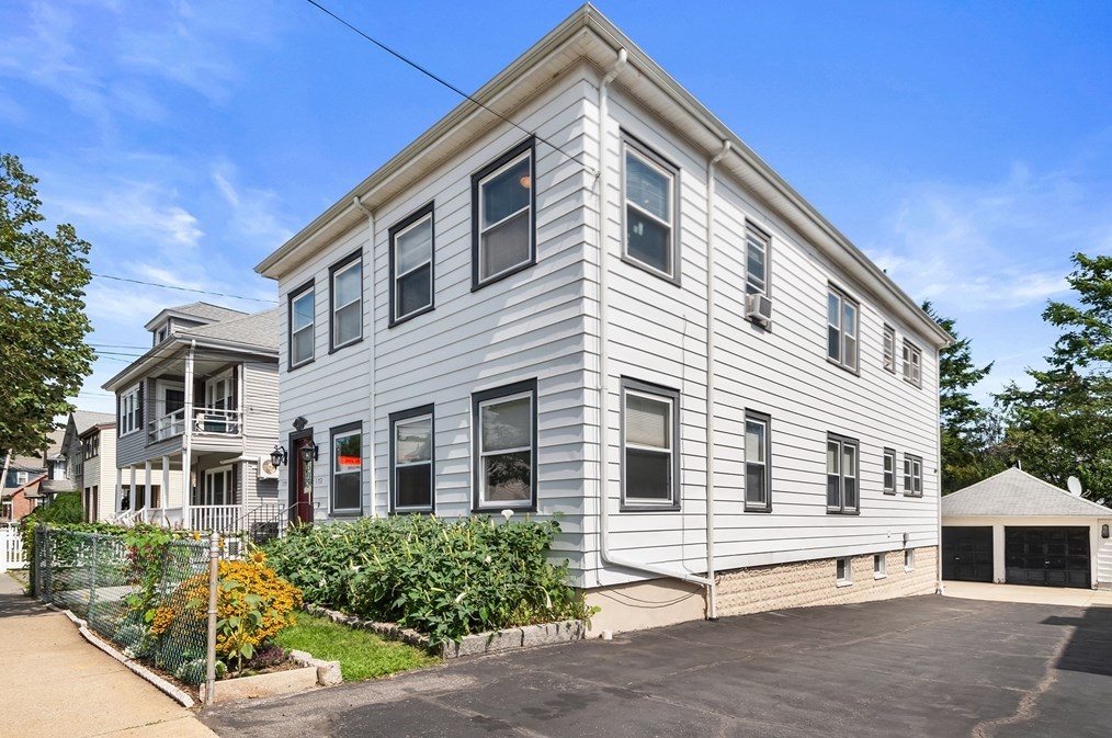 173-175 School St, Watertown, MA 02472