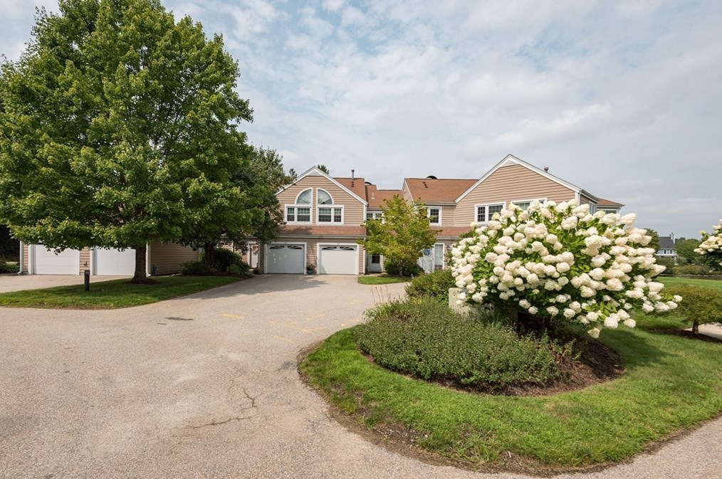 117 Clear Pond Dr #117, Walpole, MA 02081