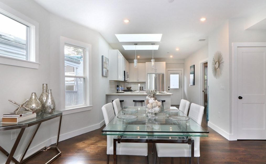 127 Pleasant St #3, Boston, MA 02125