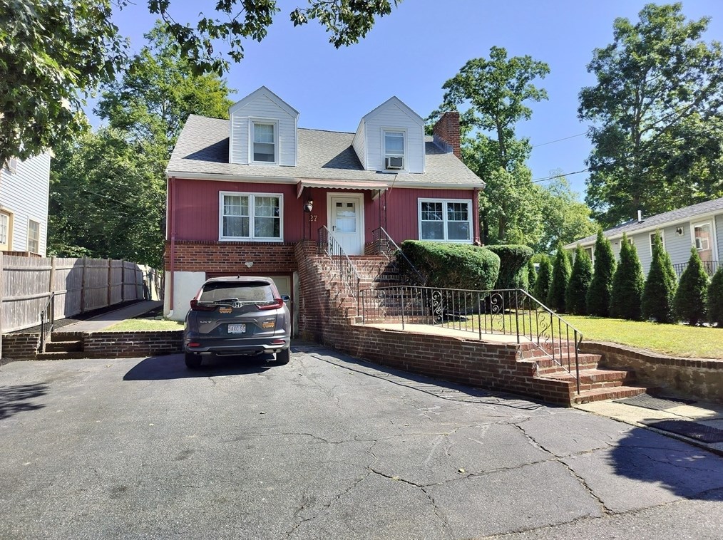 27 Lakeshore Dr, Hudson, MA 01749