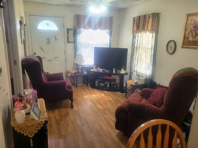 113 Bellevue St, Lowell MA 01851-2660 exterior