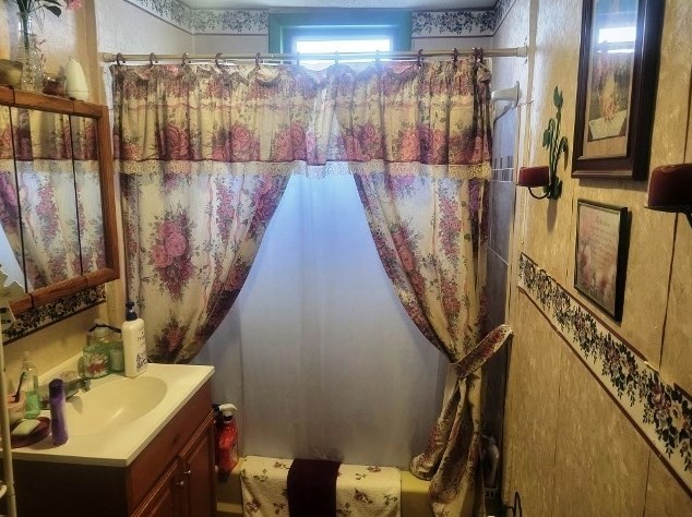 113 Bellevue St, Lowell MA 01851-2660 exterior