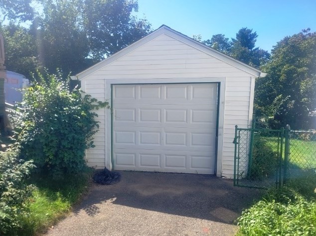 113 Bellevue St, Lowell, MA 01851-3203