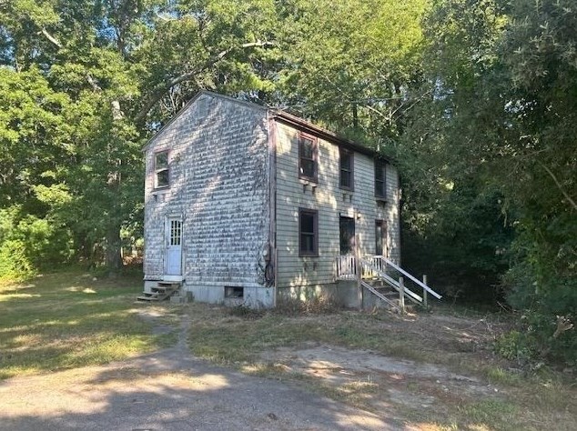 12 Brook St, Carver, MA 02330
