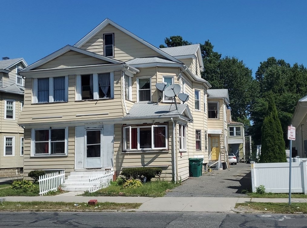 513-515 Armory, Springfield, MA 01104