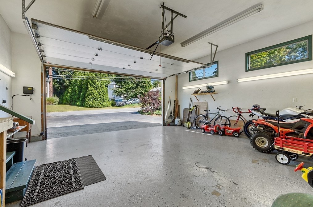 12 Keystone Dr, Leominster MA 01453-1903 exterior