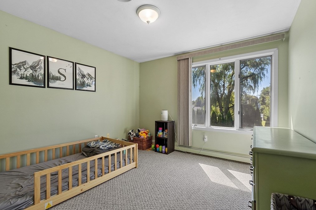 12 Keystone Dr, Leominster MA 01453-1903 exterior