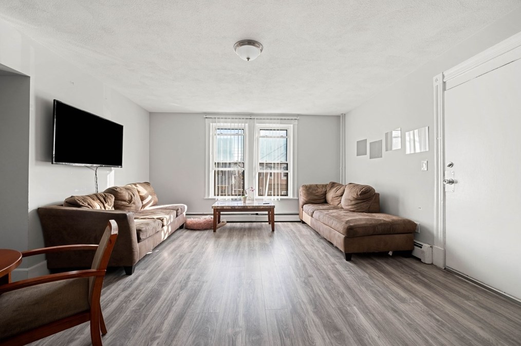 802 Winthrop Ave, Revere MA  02151-5554 exterior