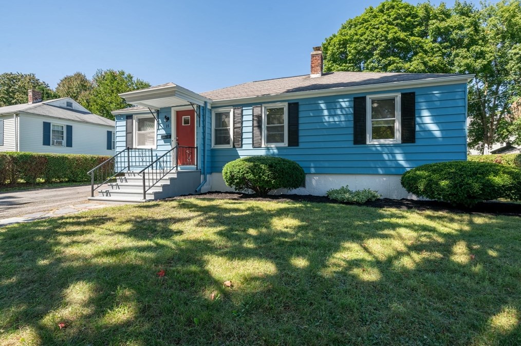 15 Rosewood Dr, Worcester, MA 01602