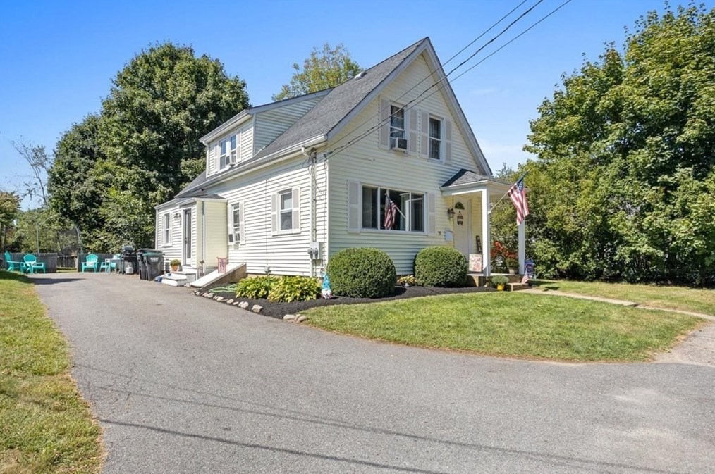59 Cook St, East Bridgewater, MA 02324 exterior