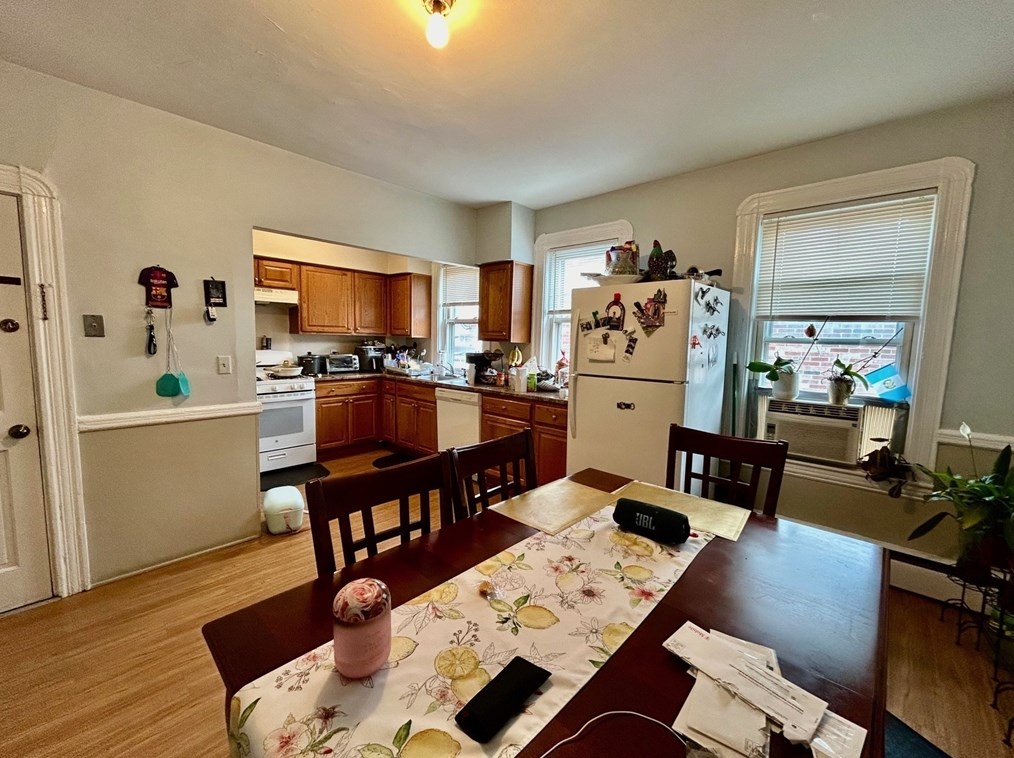 263 River St, Waltham MA  02453-6065 exterior