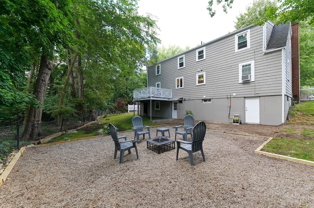 531 Pine St, Weymouth, MA 02190