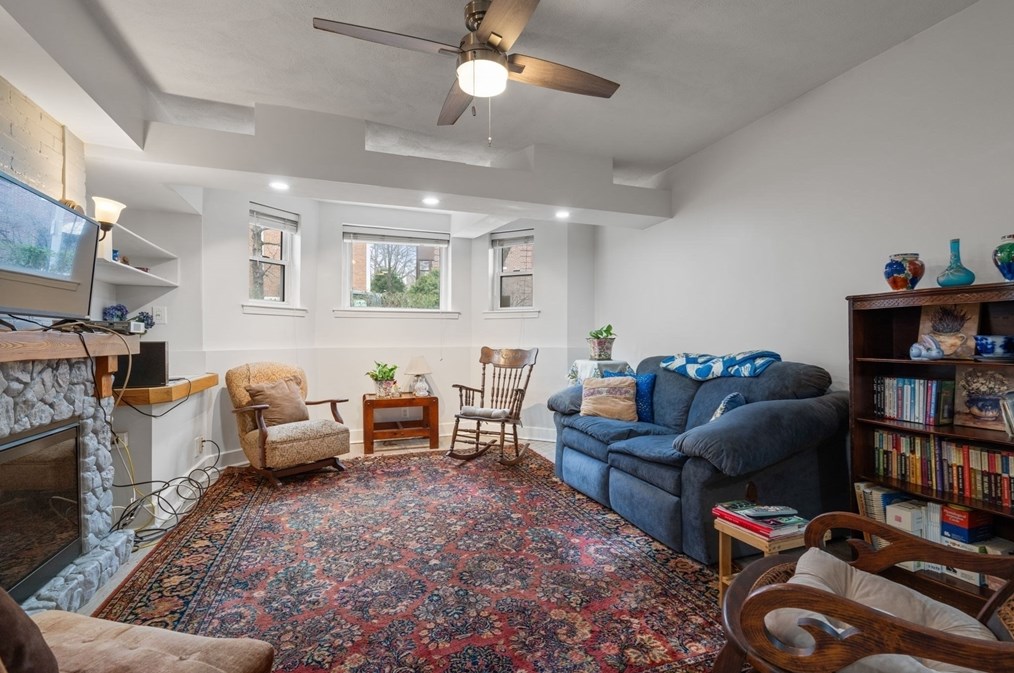 22 James St, Brookline MA  02446-3784 exterior