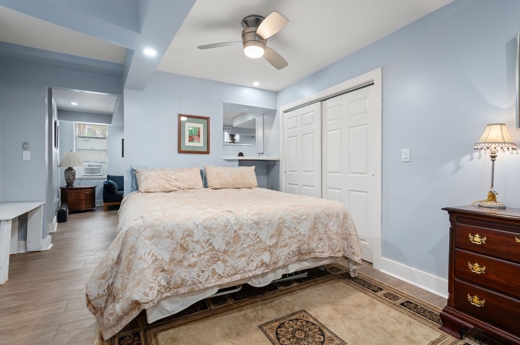 22 James St, Brookline MA  02446-3784 exterior