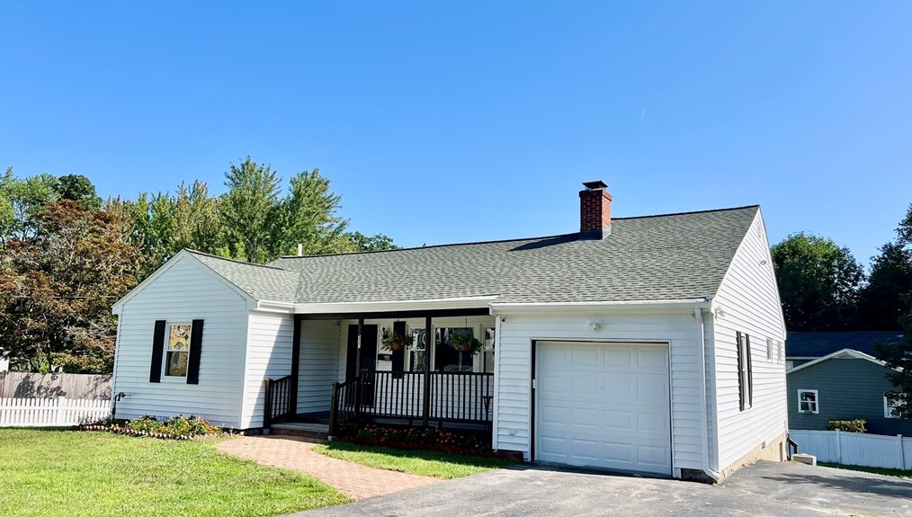 322 Summer Ave, Reading, MA 01867