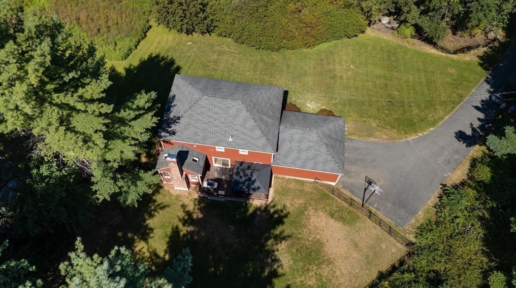 260 Whitney St, Northborough MA 01532-1408 exterior