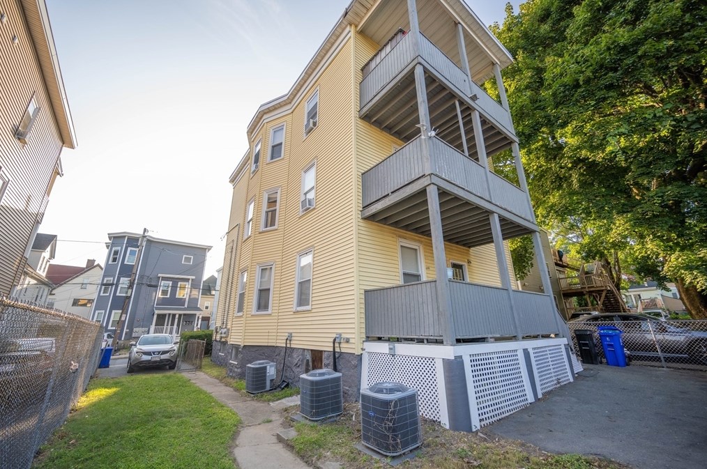 21 Clark St, Malden MA  02148-2803 exterior