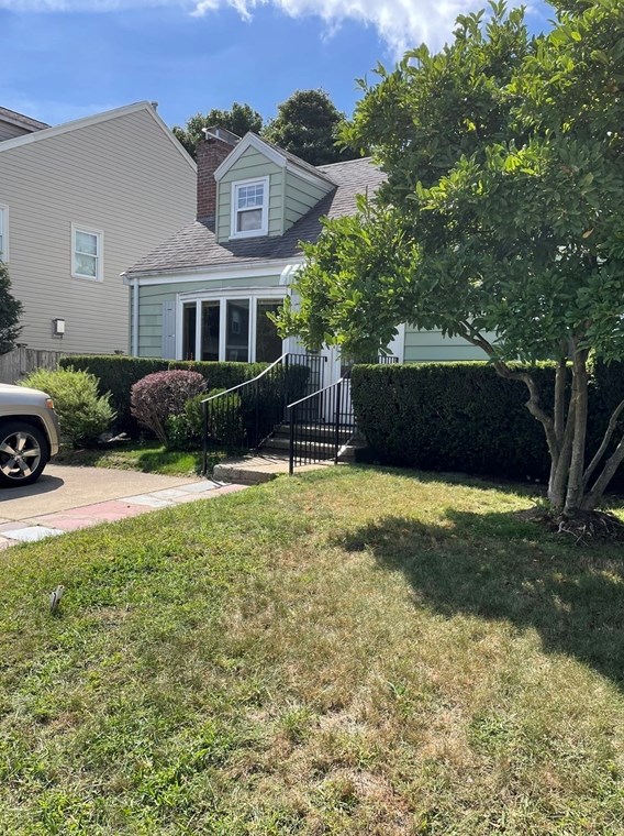 11 Adams St, Newton, MA 02460