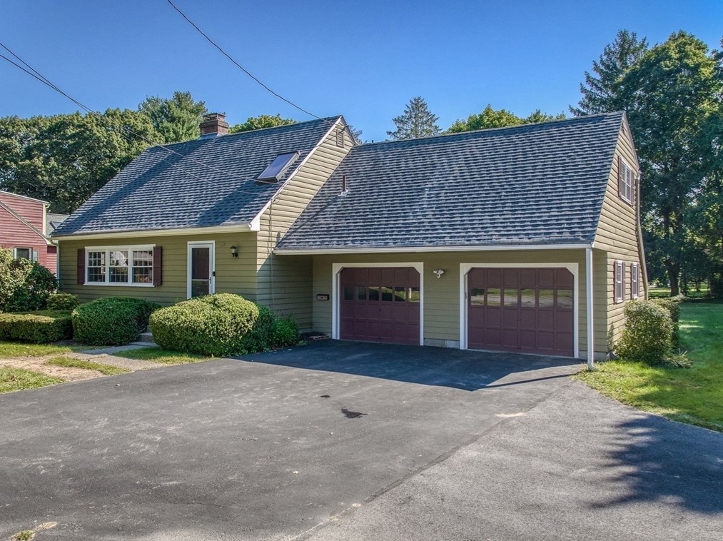 18 Colby St, Northborough, MA 01532