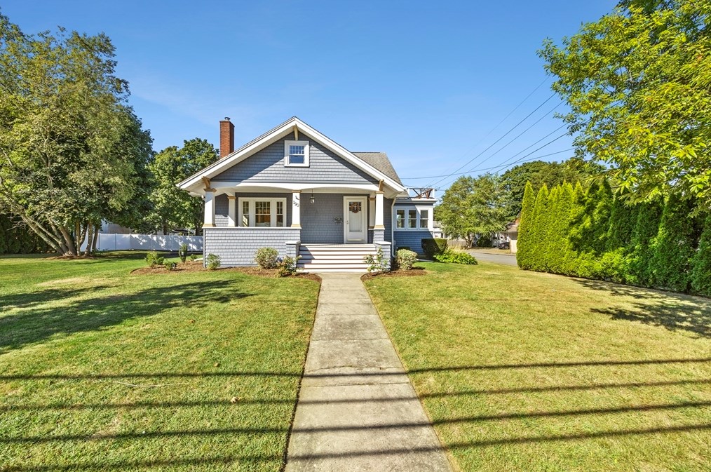190 Highland St, Taunton, MA 02780 exterior