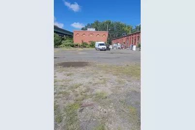 60-66 Jackson St, Holyoke, MA 01040 - Photo 12