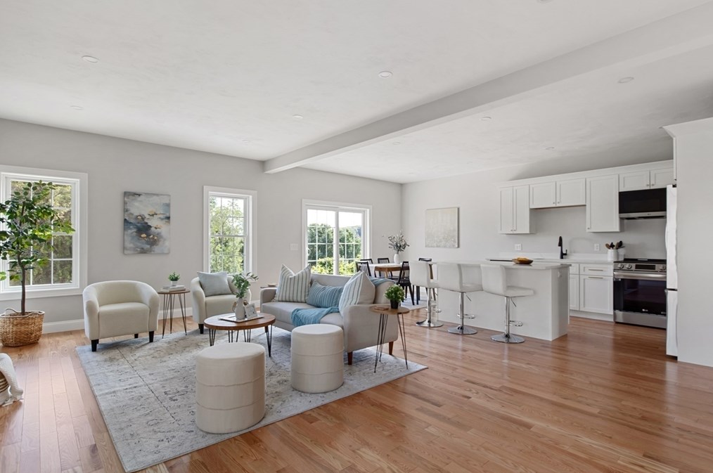 71 Upland St, Worcester, MA 01607