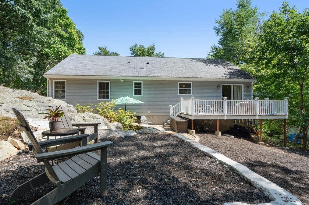 142 Gln St, Malden MA 02148-2415 exterior