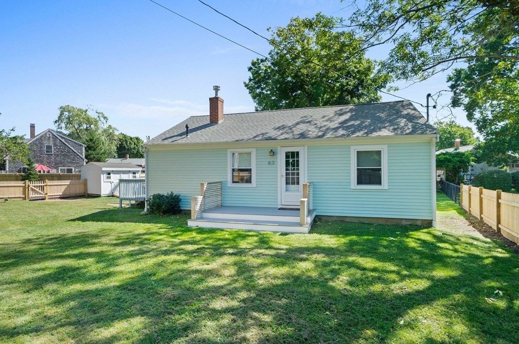 63 Careswell St, Marshfield, MA 02050-4008