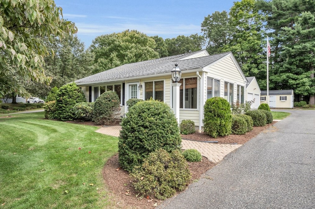 65 Maple St, West-Boylston, MA 01583 exterior
