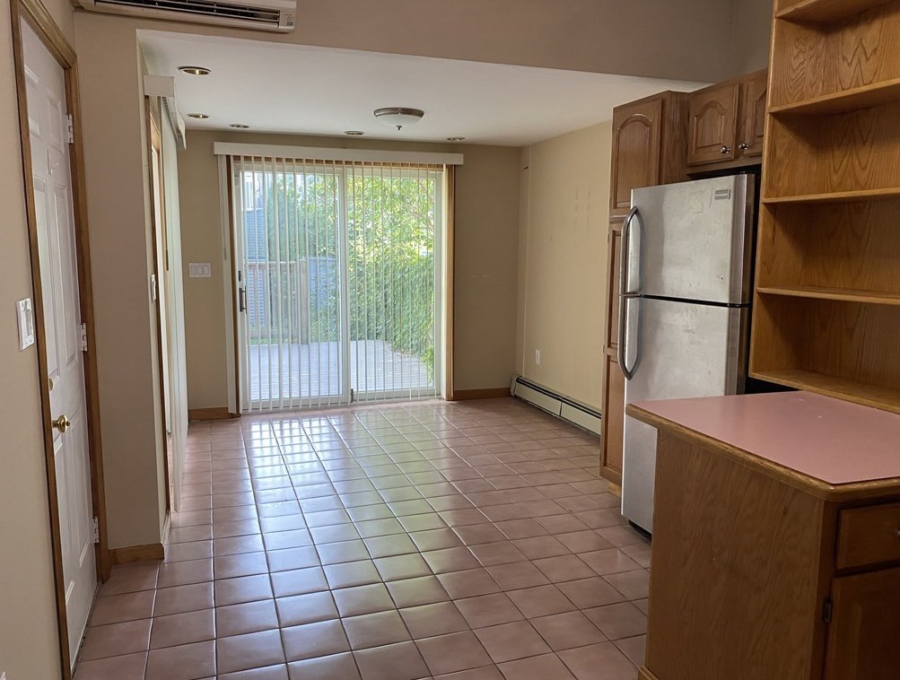 711 E 5th St #1, Boston, MA 02127