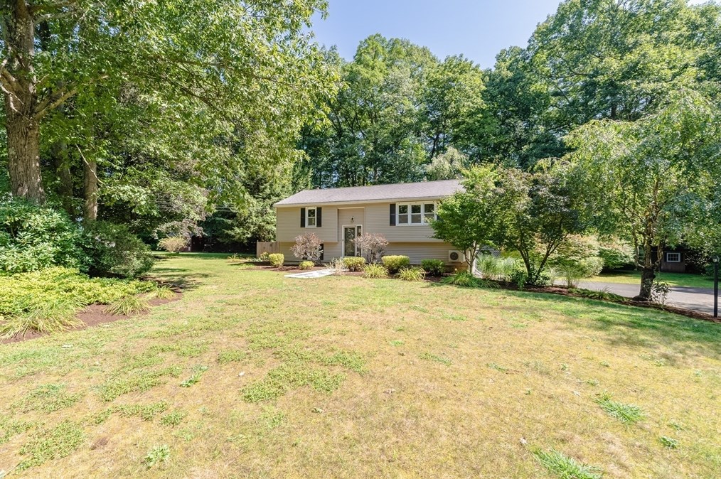 76 Old Quarry Rd, Montgomery, MA 01085