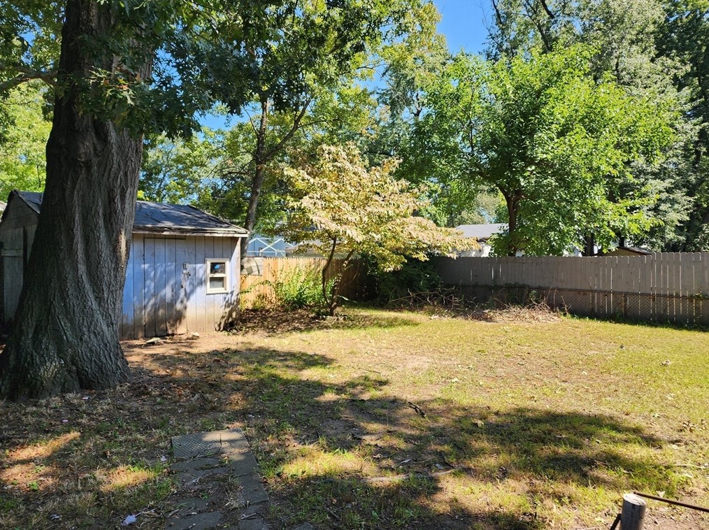 97 Parallel St, Springfield, MA 01104