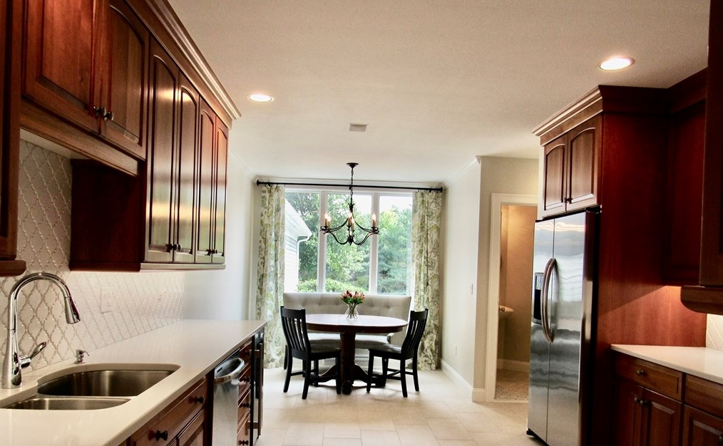 32 Choate Ln, Ipswich, MA 01938