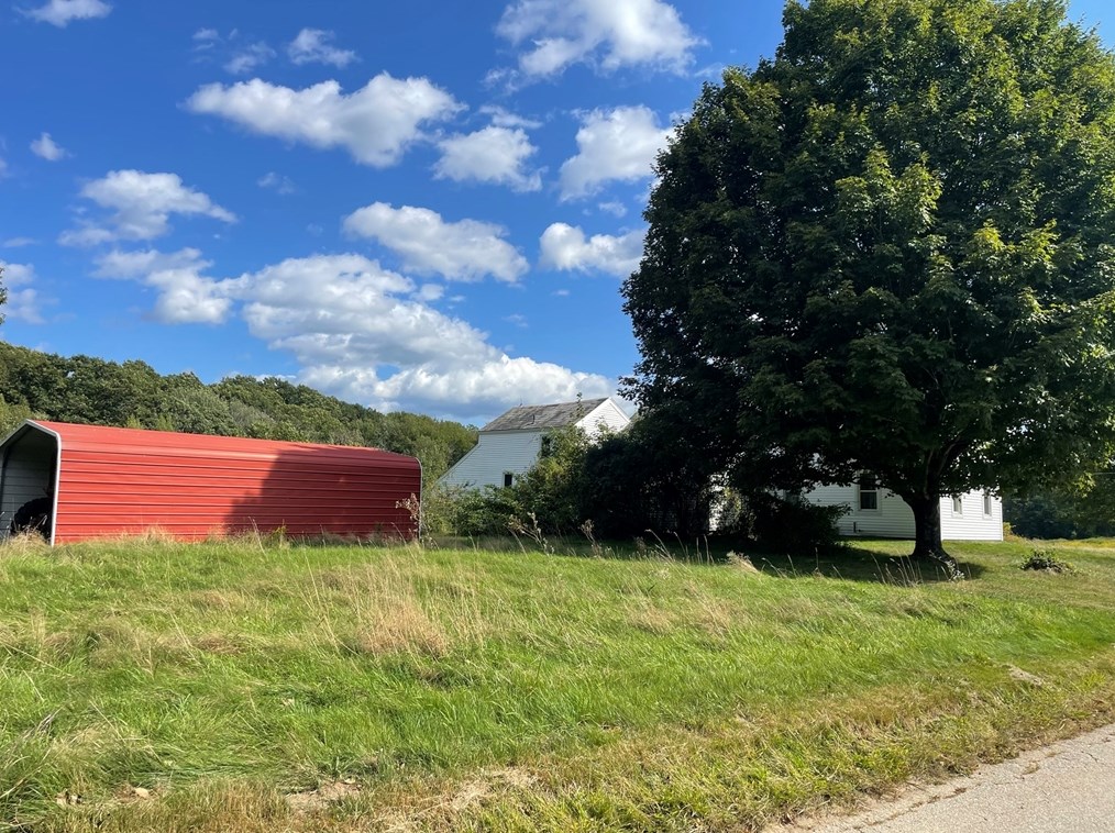 90 Marsh Rd, Dudley, MA 01571