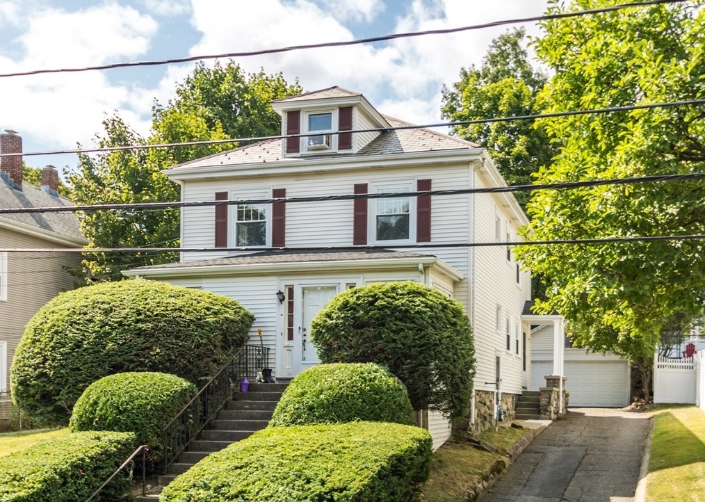 30 Leonard St, Waltham, MA 02451