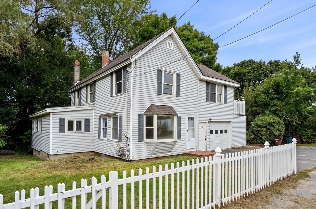 53 Haverhill Rd, Amesbury, MA 01913-2224