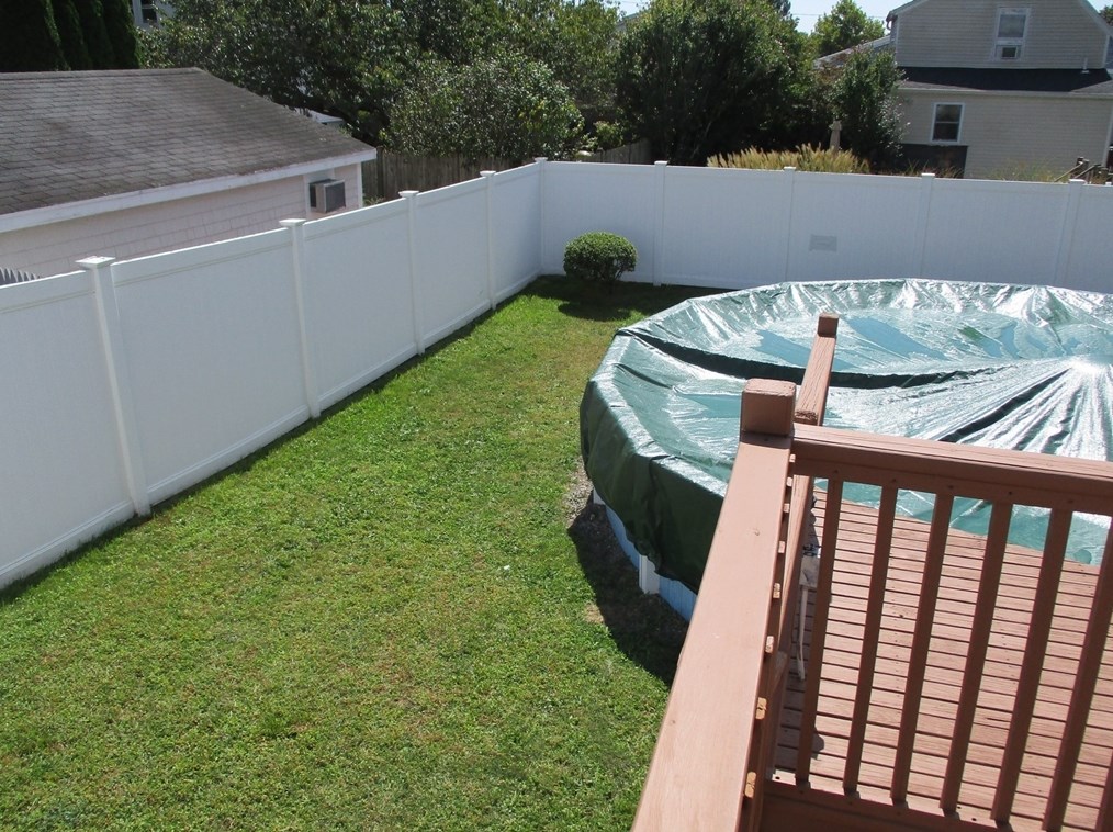 18 Potter St, Dartmouth MA 02748-1806 exterior