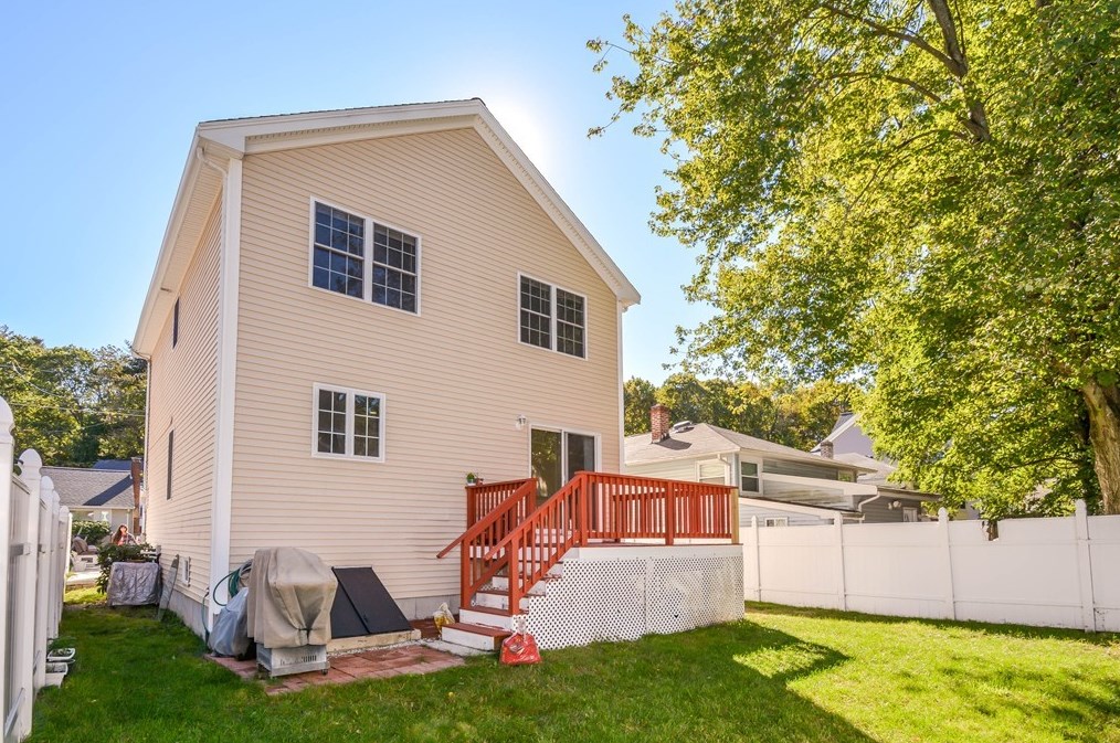 87 Bowdoin Ave, Waltham, MA 02451