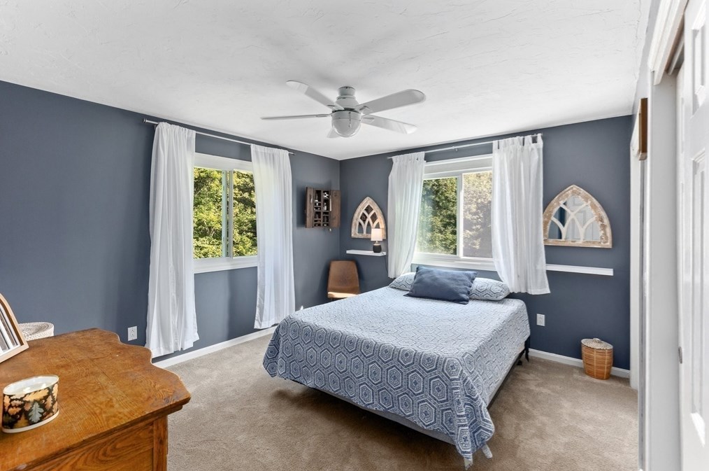 3 Forest Park Dr, Mendon MA  01756-1061 exterior