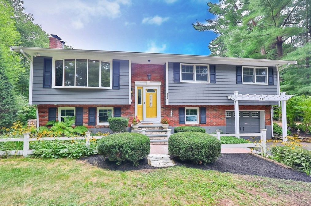 554 Forest St, East Bridgewater, MA 02324