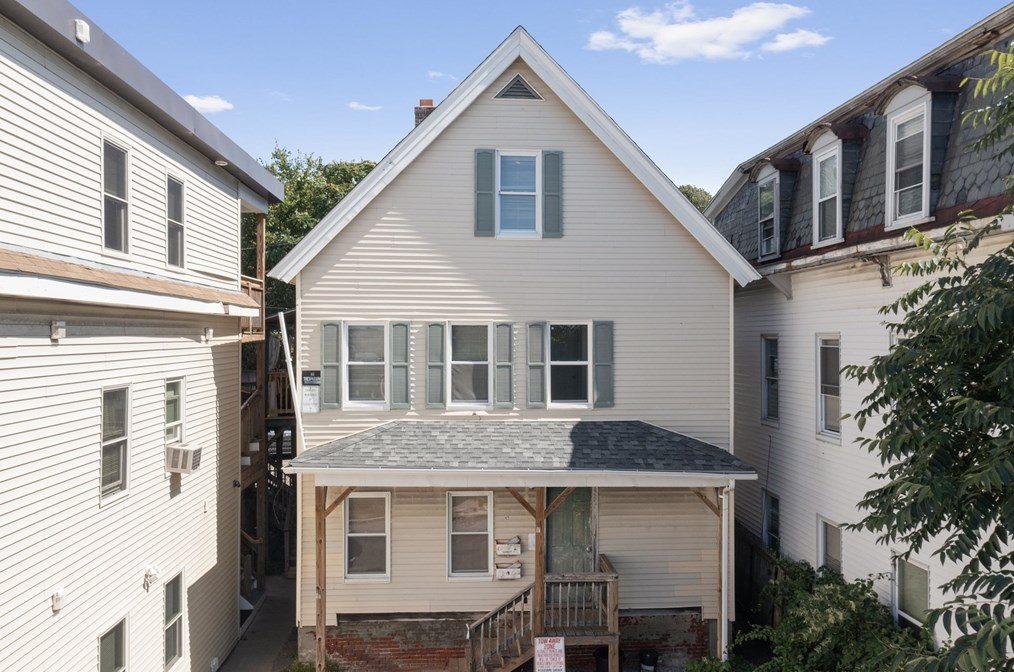 17 Ward St, Worcester, MA 01610