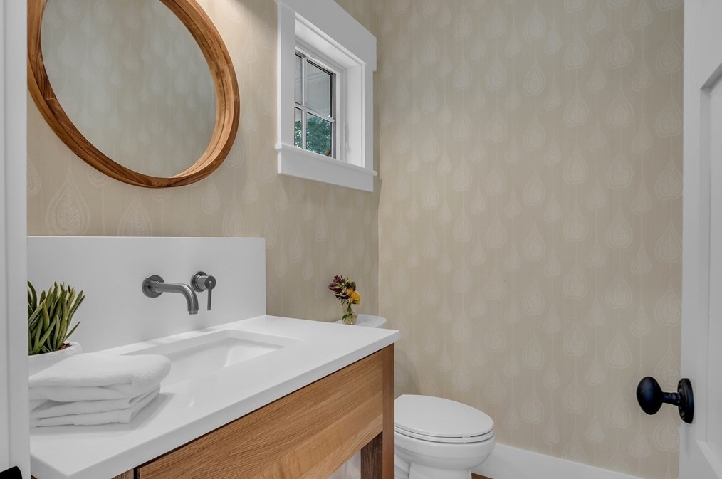 85 Alcott Rd, Concord MA  01742-2605 exterior