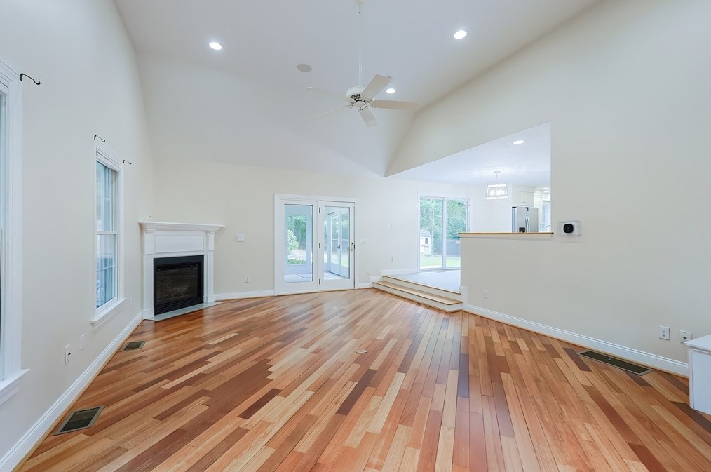 164 Seekonk St, Norfolk MA 02056-1172 exterior