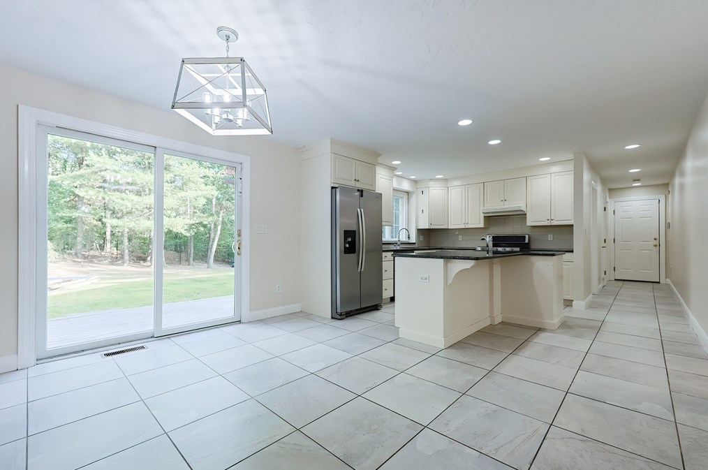 164 Seekonk St, Norfolk MA 02056-1172 exterior