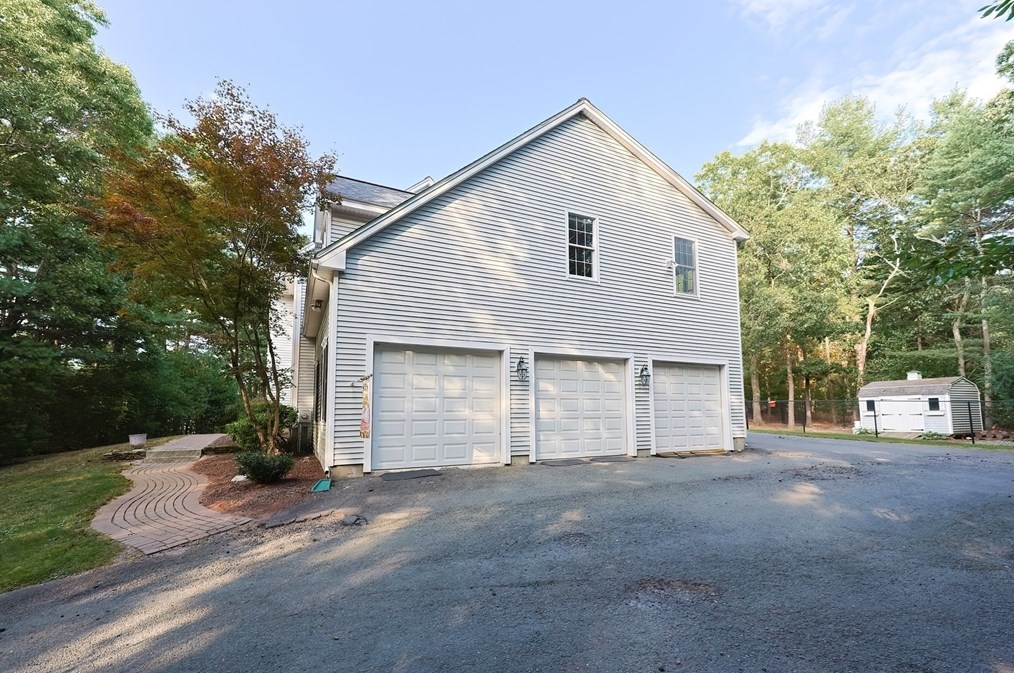 164 Seekonk St, Norfolk MA 02056-1172 exterior