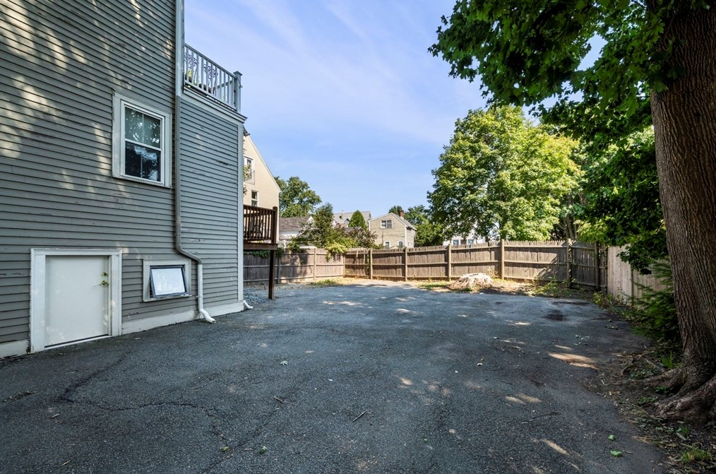 23 Arbella St, Salem MA 01970-3913 exterior