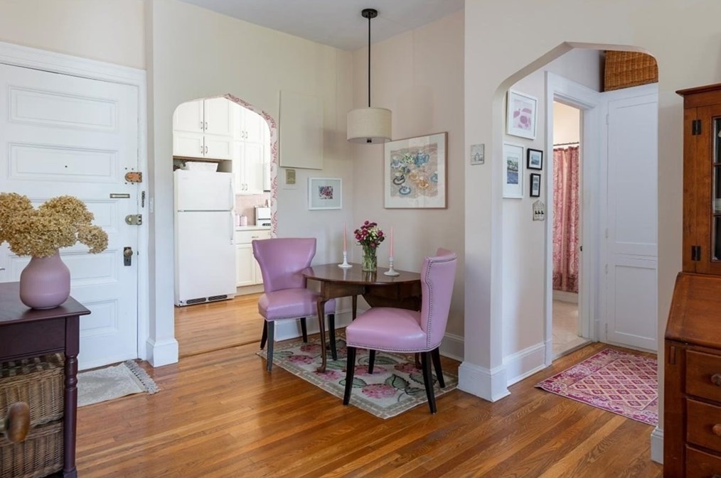 1060 Beacon St #11, Brookline, MA 02446